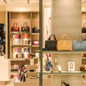 Anima y haz atractivo tu punto de venta. Merchandising y escaparatismo