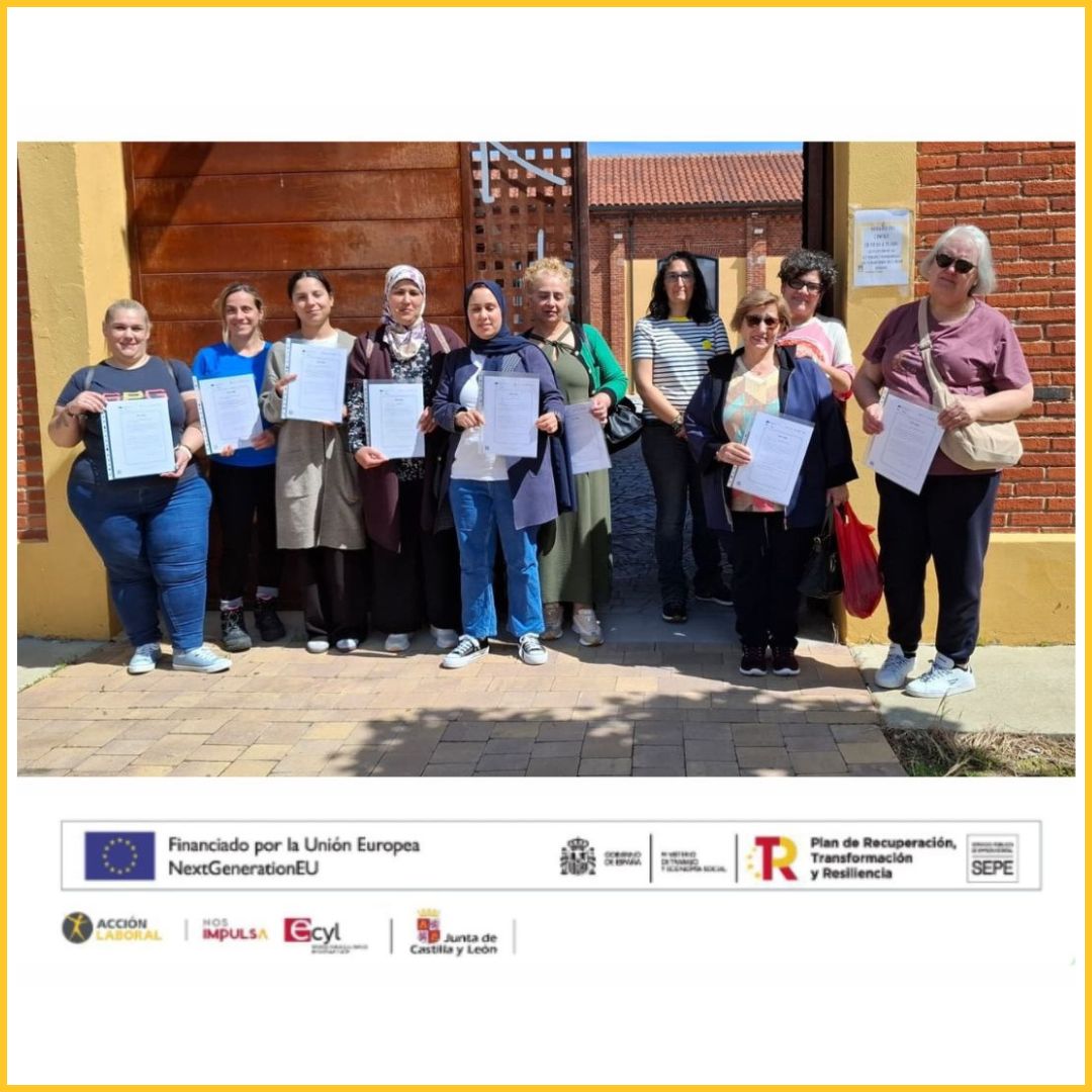 Entrega en Sahagún de los diplomas del programa MUR a mujeres formadas en el ámbito sociosanitario